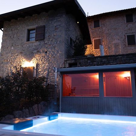 Bed and Breakfast Ca' Baetti L'Antico Borgo Roncola Екстер'єр фото