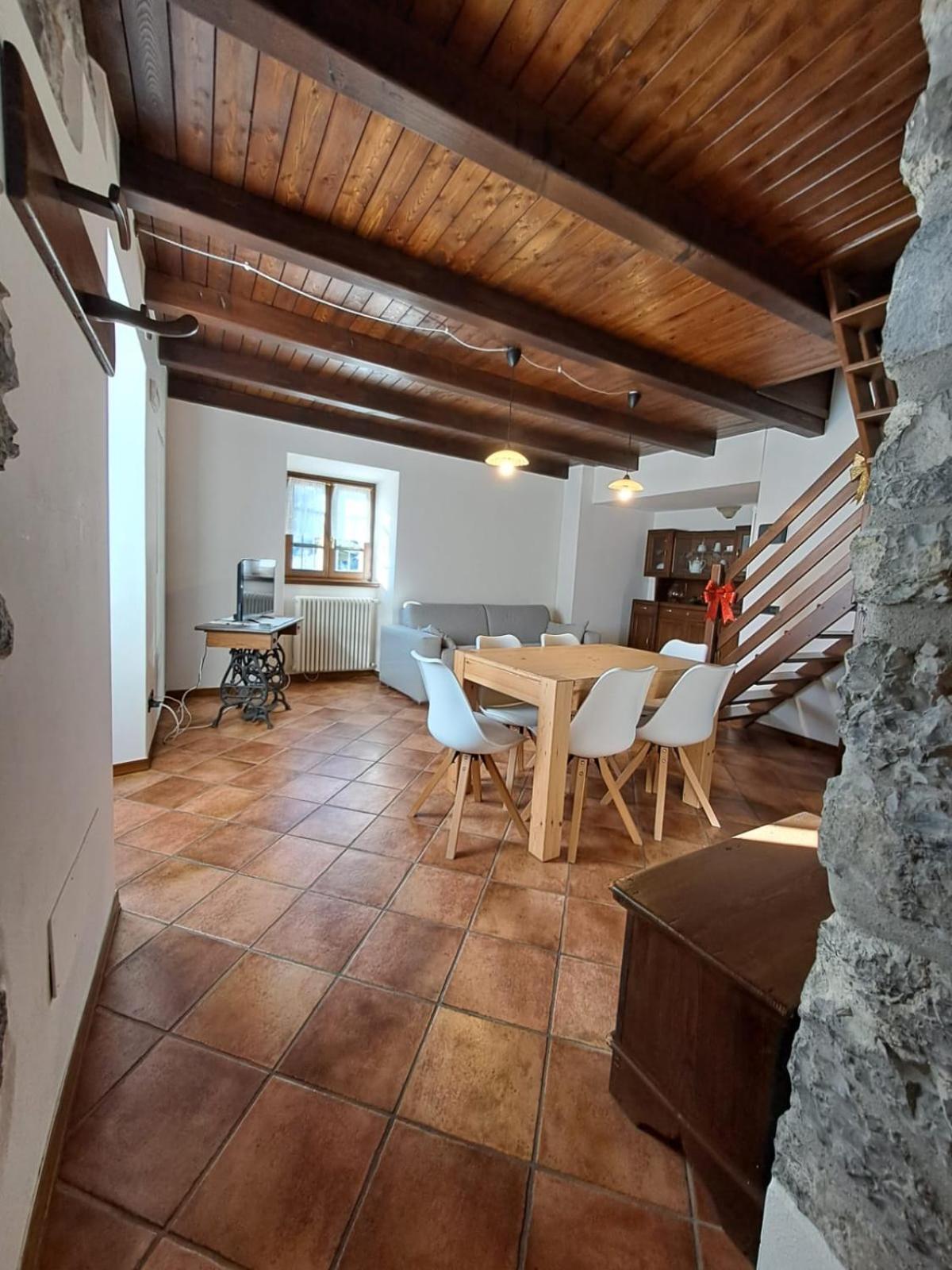 Bed and Breakfast Ca' Baetti L'Antico Borgo Roncola Екстер'єр фото