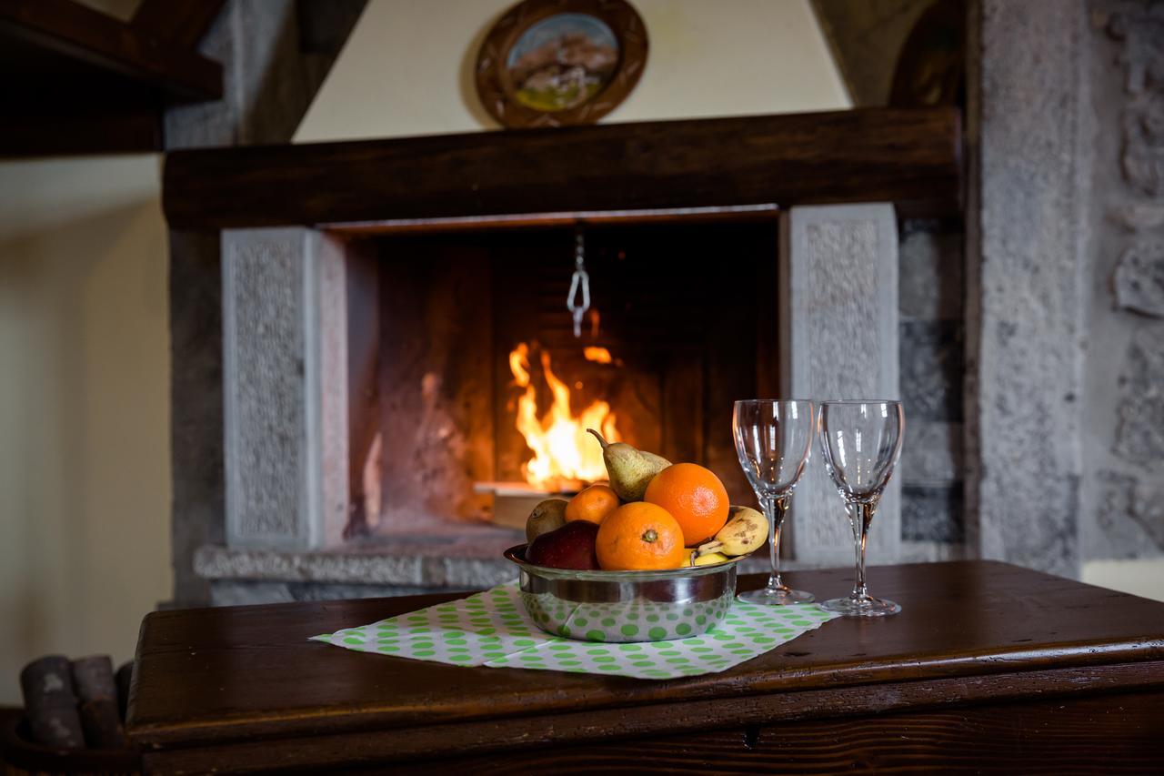 Bed and Breakfast Ca' Baetti L'Antico Borgo Roncola Екстер'єр фото