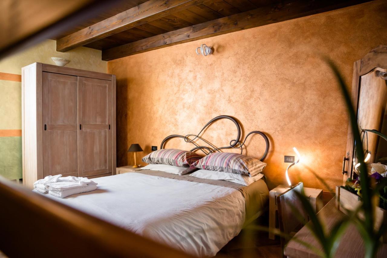 Bed and Breakfast Ca' Baetti L'Antico Borgo Roncola Екстер'єр фото