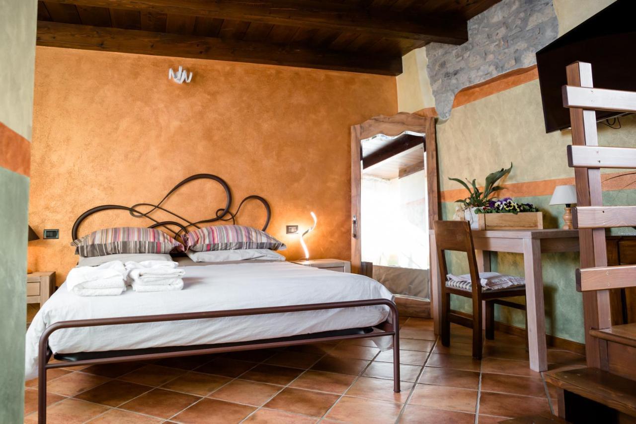 Bed and Breakfast Ca' Baetti L'Antico Borgo Roncola Екстер'єр фото
